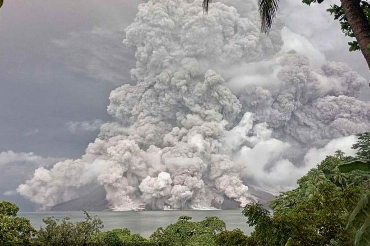 Belum Aman, Gunung Ruang Waspada Tsunami, BNPB: Harus Dikosongkan Hingga 7 km