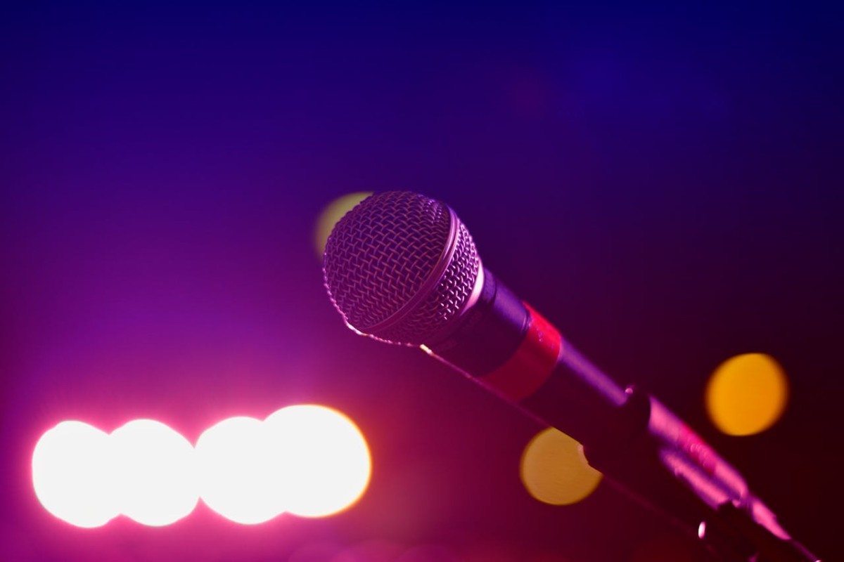 Harga Sewa LC di Karaoke Viral di Tiktok, Laporan Gaji Per Hari 100 Ribuan Bisa 1,5 Juta? Begini Komentar Warganet