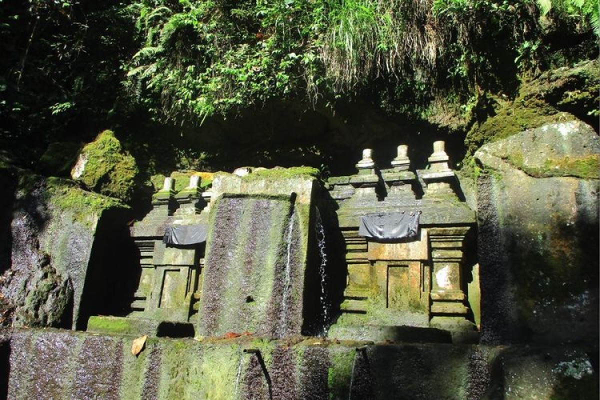 Menguak Misteri Candi Bali yang Menghiasi Tebing Gunung, Sejarah yang Menarik Untuk Dikulik Sebagai Bentuk Warisan Nenek Moyang 