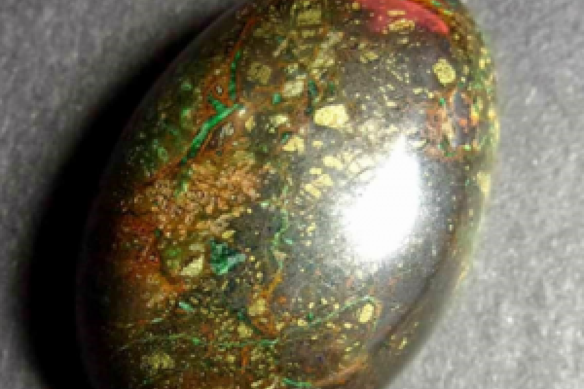 Temukan 5 Manfaat Ajaib Batu Badar Emas Melawan Gangguan Gaib dan Energi Negatif