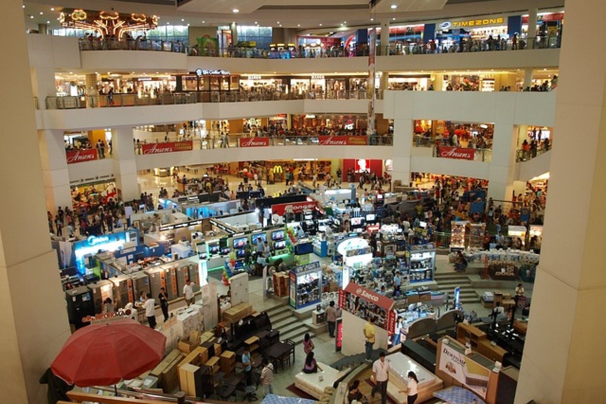 Terakhir Diskon Hingga 50 Persen? Inilah 4 Mall Mewah di Ambon yang Jadi Pusat Perbelanjaan Konglomerat dan Para Sultan, Ibu dan Bapakmu Nongkrong di Sini?